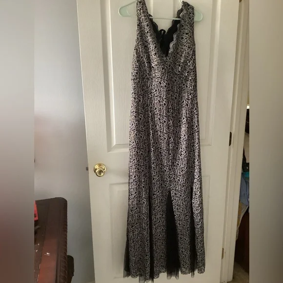 Candalite Dresses | Candalite Dress Lace Black Silver Glitter Dress Size. L | Color: Black/Silver | Size: L | Pm-45581163's Closet